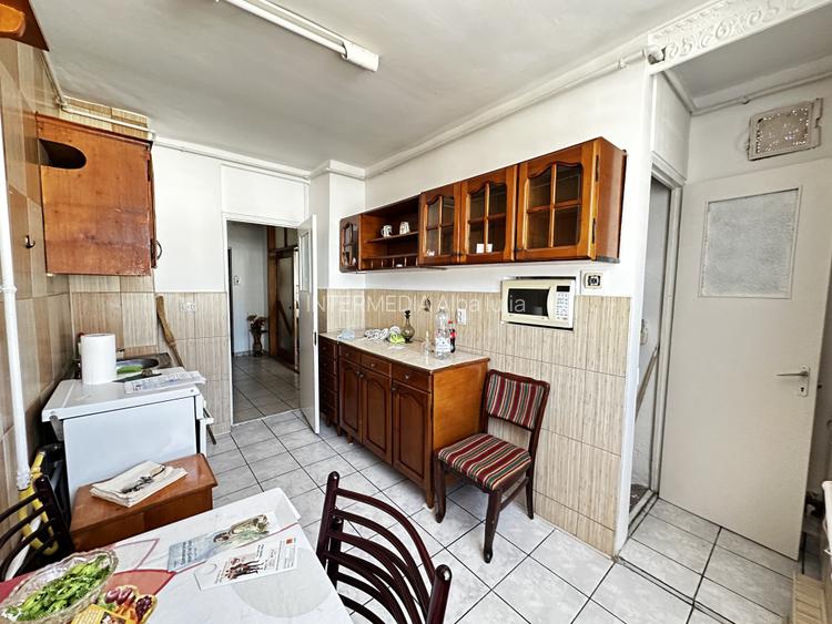 Apartament 3 camere | Decomandat | 62 mp. | Ampoi 3 | 2 Balcoane | Mobilat - 16