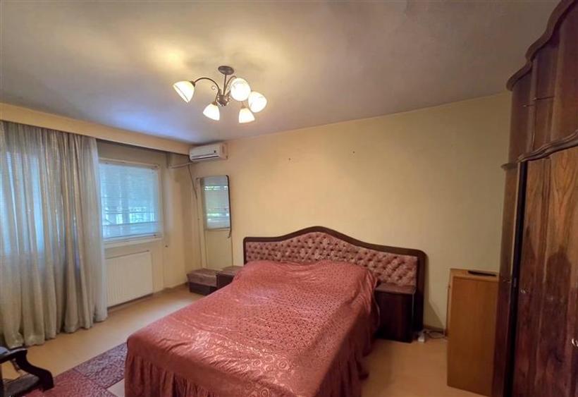 Apartament 3 camere, loc parcare, bloc construit dupa cutremurul din 1977 – Str.