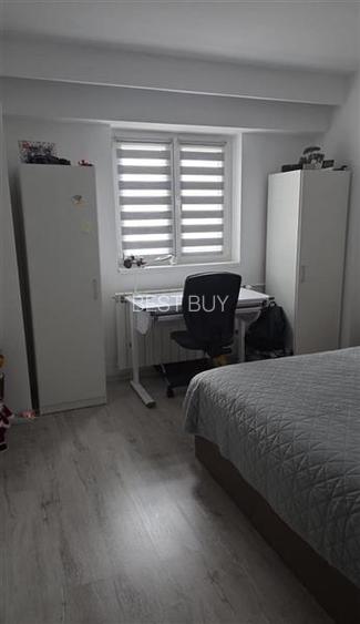 SEBASTIAN PARC, MOTOC, 76 MP ETAJ 7/8 RENOVAT RECENT, BLOC 2001 - 8