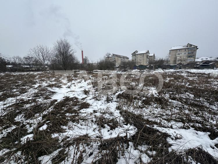 Teren intravilan 26000 mp deschidere 85 m POT27,9 CUT 0,5 - 4