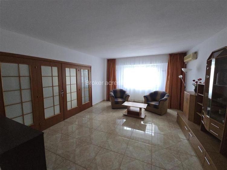 APARTAMENT CU 3 CAMERE DE ÎNCHIRIAT ÎN ZONA UNIRII - 2