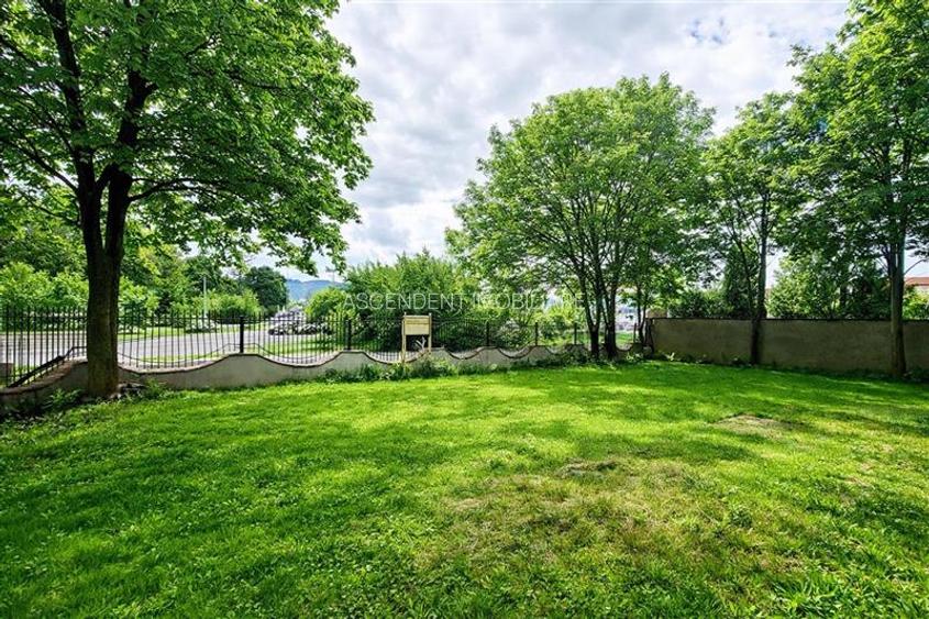 Vila impetuoasa pe 700mp teren:Spatiu versatil pentru locuinta/afacere Premium - 4