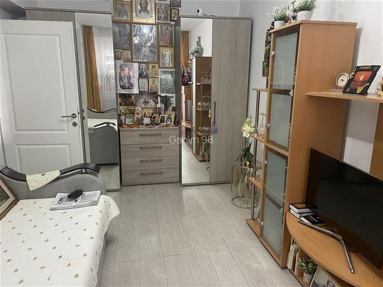 Apartament 3 camere , zona ultracentrala - Primaria Focsani, decomandat , renova - 20