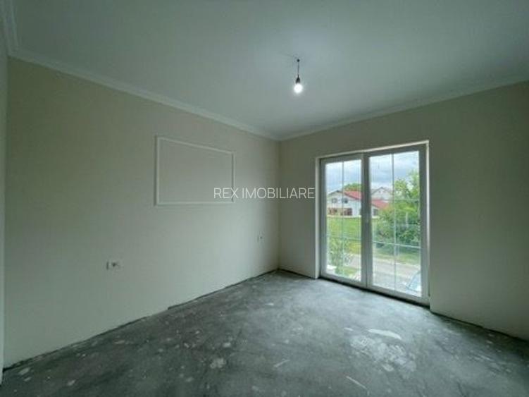 Duplex desparțit - 5 camere și 3 băi- Moșnița Nouă - 14