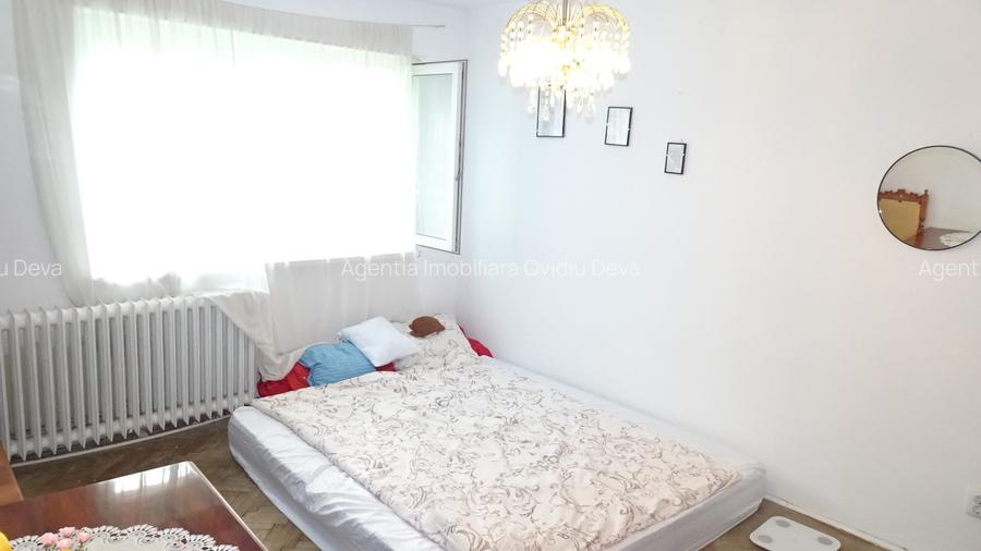 Vand apartament cu 2 camere in Deva, zona ultracentrala (Piata), bloc de 4 etaje - 2