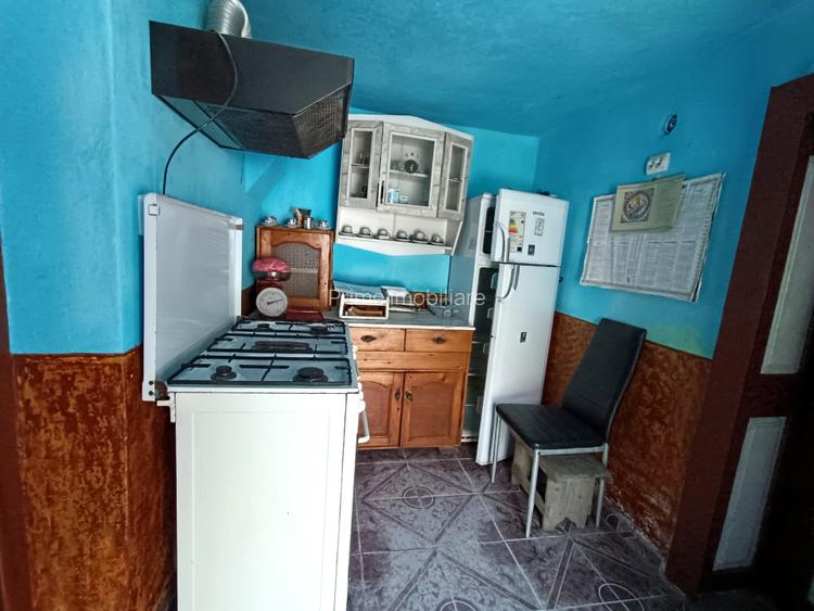 Casă renovabilă cu teren 2000 mp | 2 fronturi | Potențial investiție Sebeș - 5