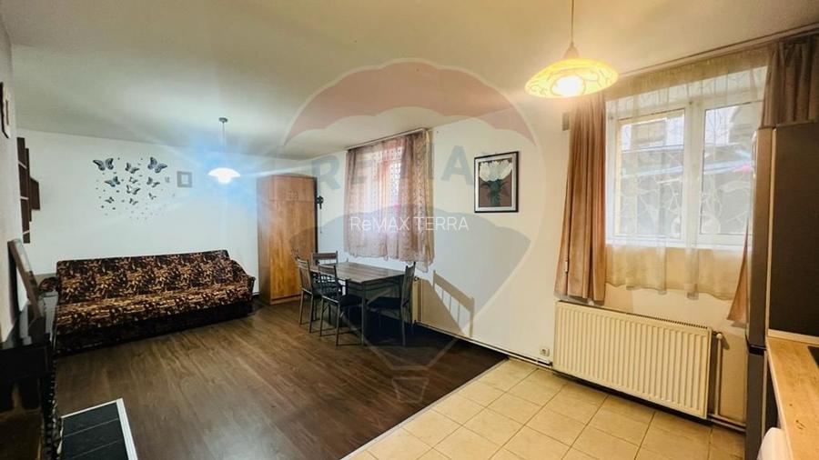 Apartament cu 2 camere în centrul vechi de închiriat - 3