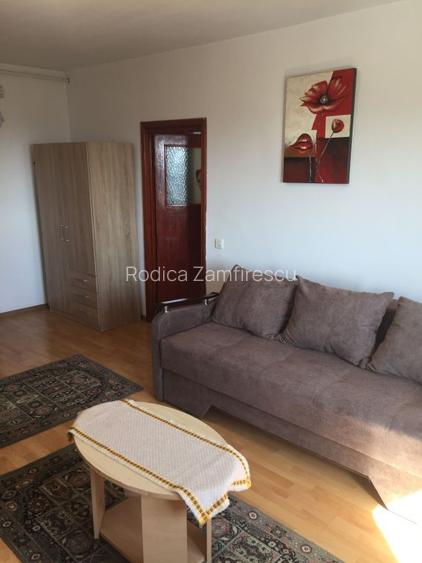 Gasoniera mare, moderna,  curata, cu vedere spectaculoasa la port. - 8