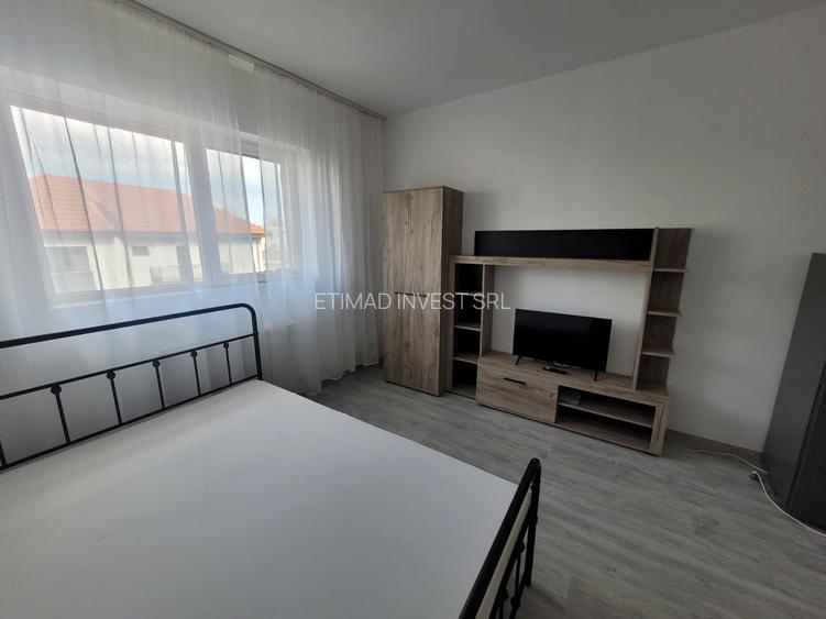 GARSONIERA MOBILATĂ- ETAJ 1 - TERMEN LUNG -CET -EGRETEI-1350 RON - 16