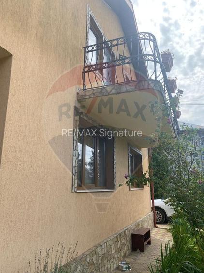 Casă / Vilă cu 5 camere de vânzare în zona Central - 53