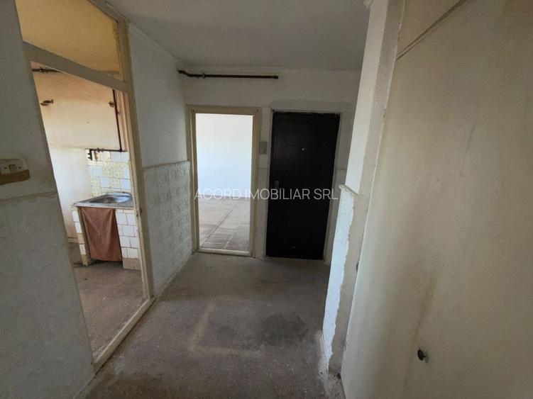Apartament 2 camere zona KM 5 - 7