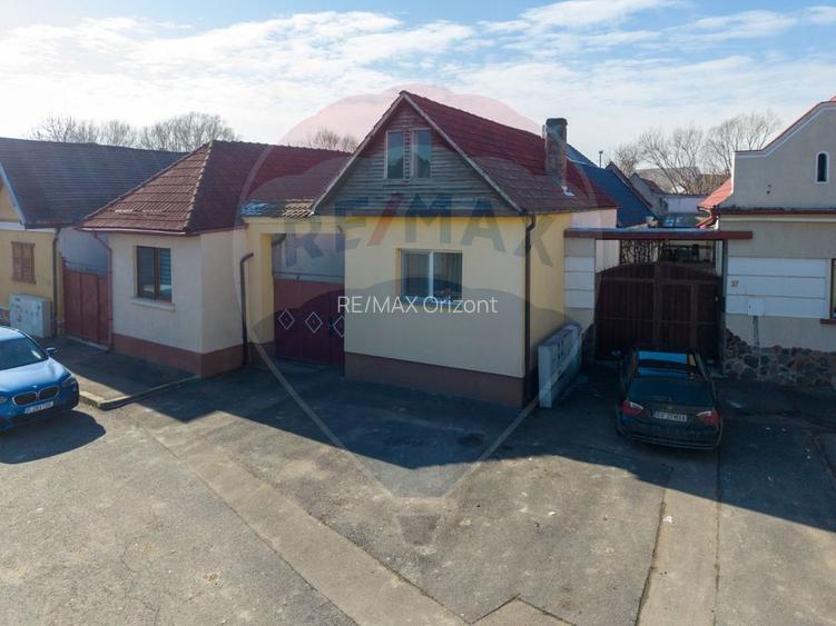 Oportunitate: casă la preț de apartament in Cristian - 16
