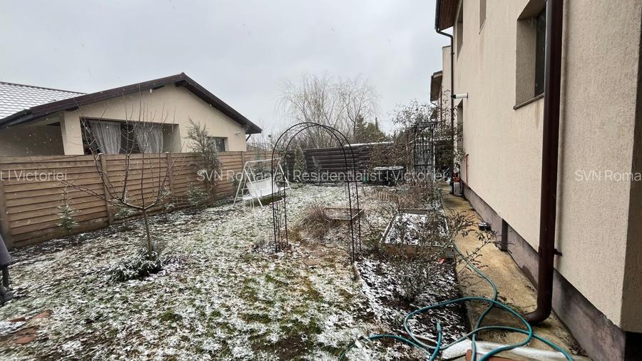 REV2005491 Casa in complex exclusivist cu acces la lac Buftea - 31