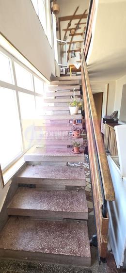 Casa de vanzare cu 6 camere in Busteni - 24