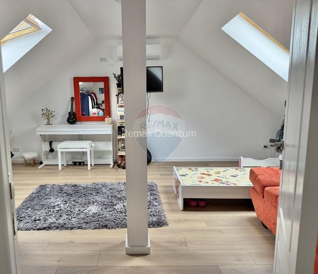 Casă / Vilă cu 4 camere de vânzare - 7