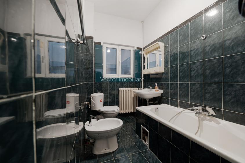 Etaj 1/Vila*120 mp utili+80 mp spatii comune*PRO TV* - 10