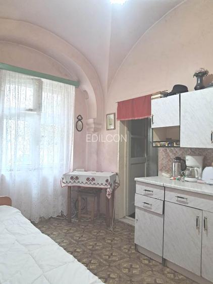 Apartament la casa in zona centrala pretabil birouri - 8