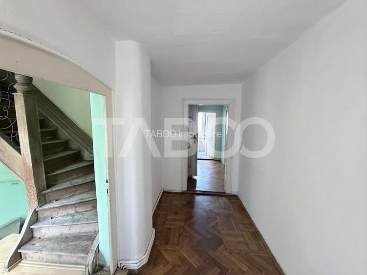 Apartament 3 camere 78 mp utili acces auto in curte Strada Dealului - 9