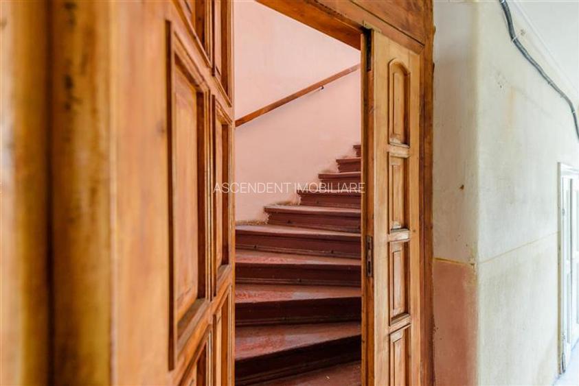 Nivel in vila, curte deosebita, priveliste, Central, Brasov - 25