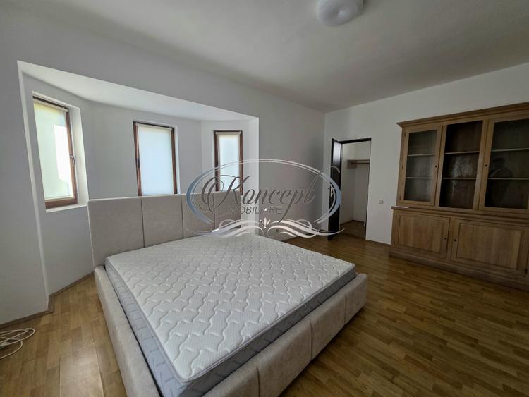 Apartament in vila cu parcare si garaj