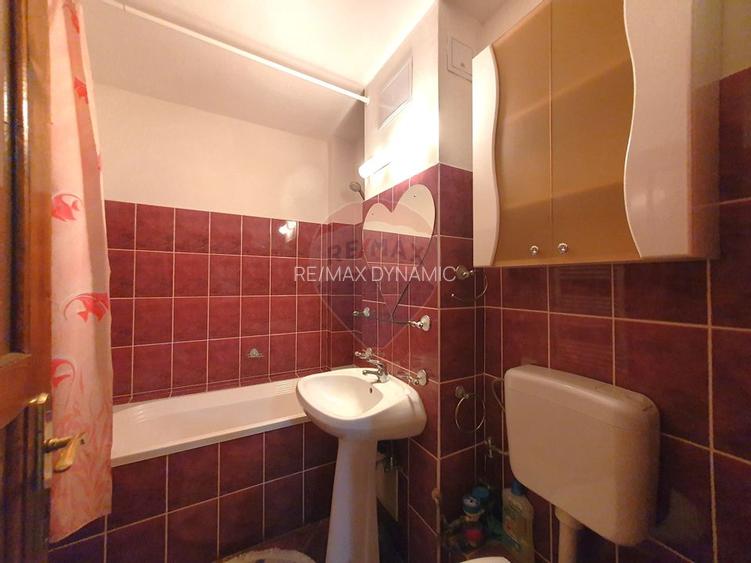 Inchiriez apartament 2 camere Vlaicu, decomandat, etaj 2, centrală gaz - 13