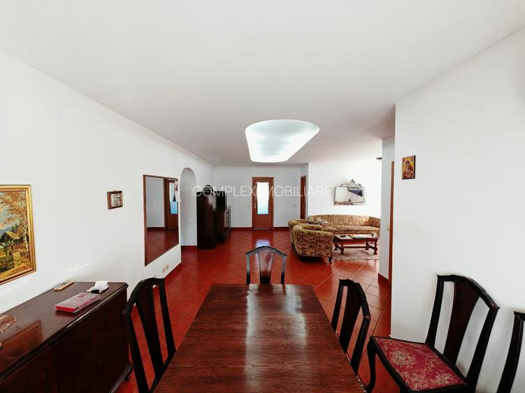 Fundeni | Str.Cuprului | Apartament in vila la etajul2  | curte comuna | parcare - 7