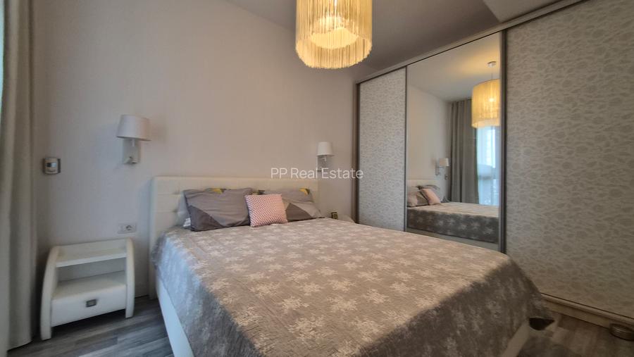 Complex Onix Blue -Mamaia Nord - Ap 2 cam, et 5/6 (vedere partiala catre mare) - 9