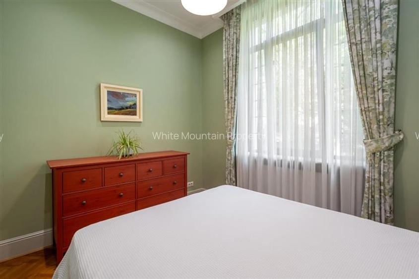 Traian, apartament in vila, 5 camere - 9