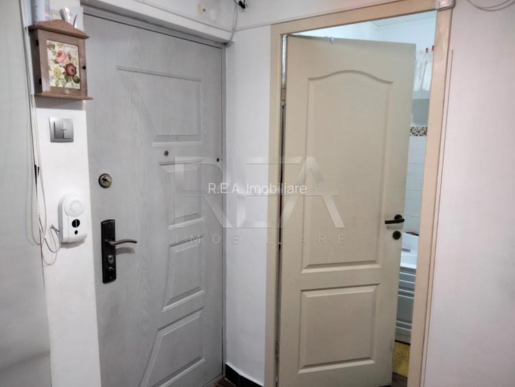 Apartament 2 Camere , Decomandat , Soseaua Giurgiului - 18