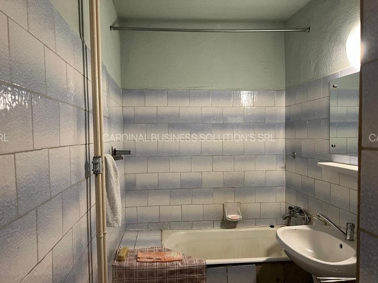 2 camere Salaj -Ferentari , str Livezilor - 10