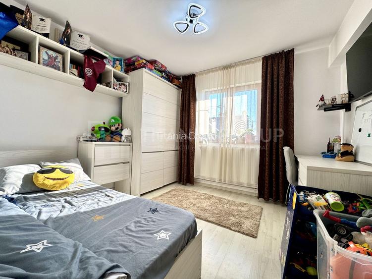 Se vinde “acasa”, 4 camere decomandate, panouri+baterii, teren 397mp,m - 5