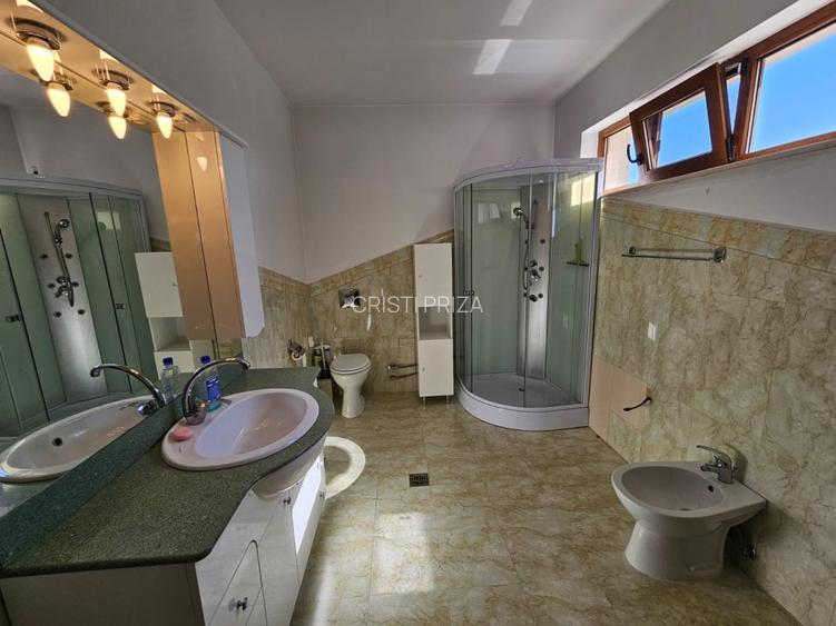 Casa cu piscina - Chiajna (6 dormitoare - 6 bai - 2 livinguri) - 11