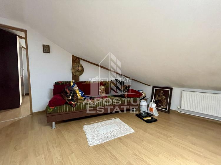 Apartament cu 3 camere, pe 2 niveluri, centrala proprie, Dambovita - 2