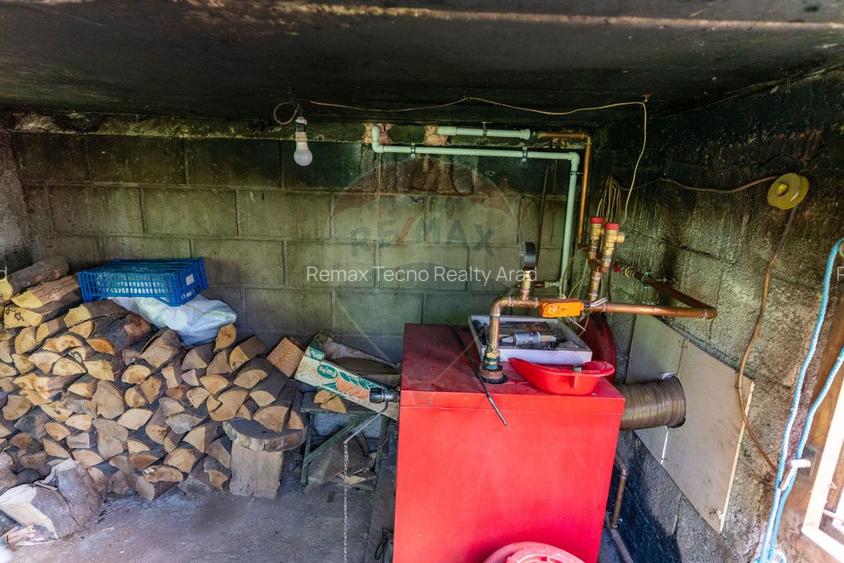 Casă / Vilă cu 3 camere de vânzare - 28