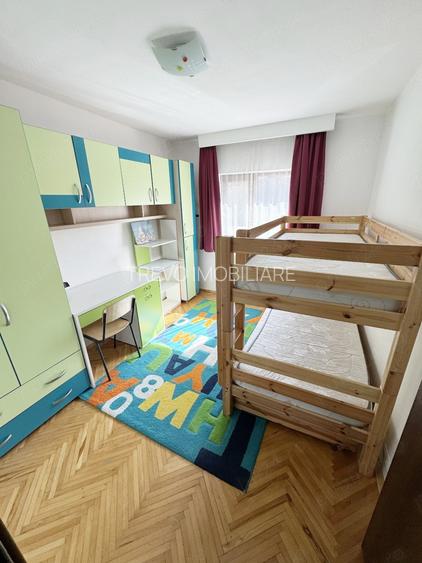 Apartament cu 3 camere, decomandat, etaj intermediar, zona str. Plopilor. - 4