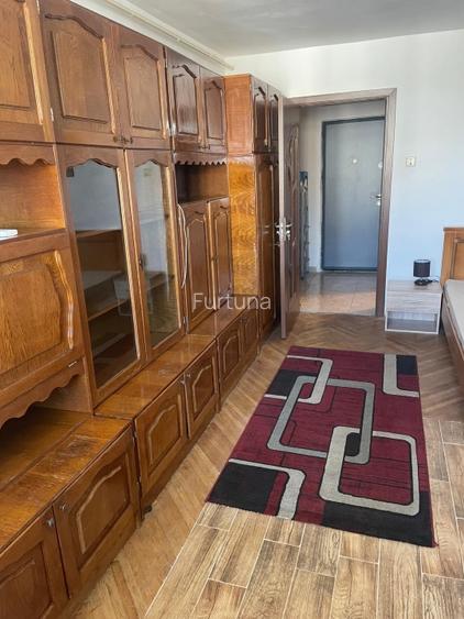 Inchiriez garsoniera - 5