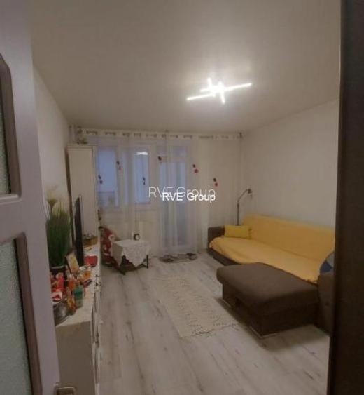 Garso. 1973, 39 mp, balcon, bloc mixt - 100 m. metrou Romancierilor - 2