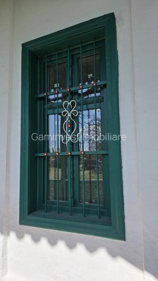 Conac de vanzare in Bihor, restaurat, la 40 km de Oradea, Romania - 15