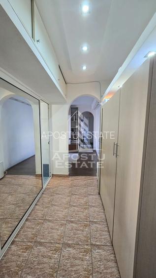 Apartament cu 4 camere, etaj intermediar, zona Dacia - 5