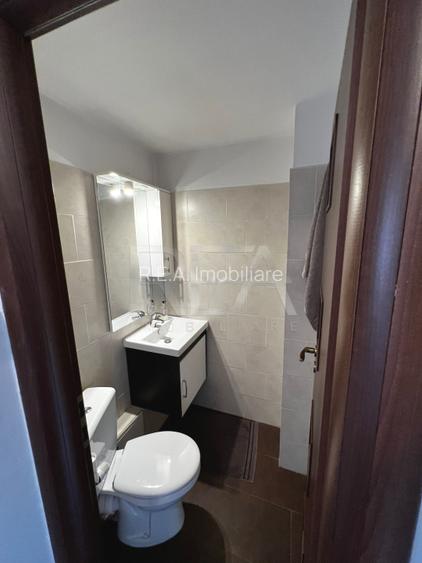 3 camere Vitan decomandat, parcare, et. 6, an 1995, metrou, 78 mp - 8