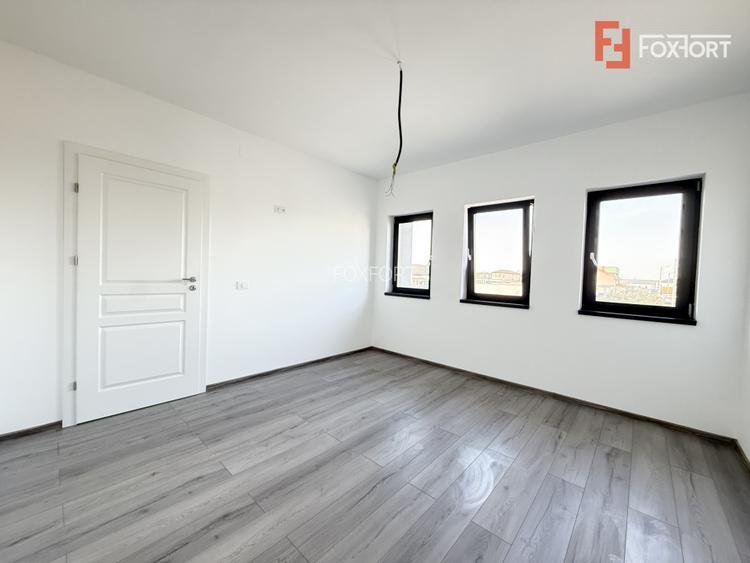 Casa individuala cu 4 camere, situata la drum asfaltat in Sacalaz - 24