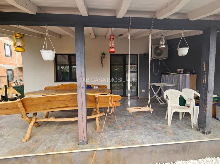 Duplex pe parter, între Moșnița Nouă și Urseni, cu 2 băi, 2 terase, comision 0% - 22