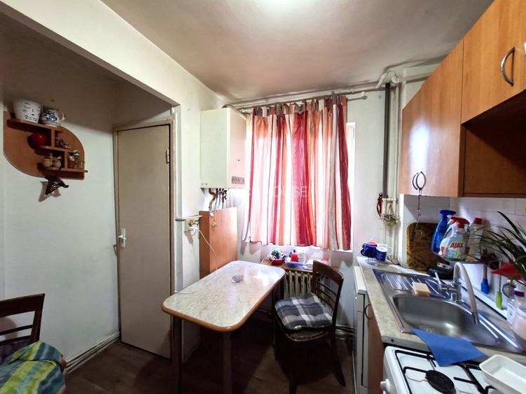Apartament 4 camere,80 mp utili, etaj 2, 2 bai, Piata Flora , Manastur - 3