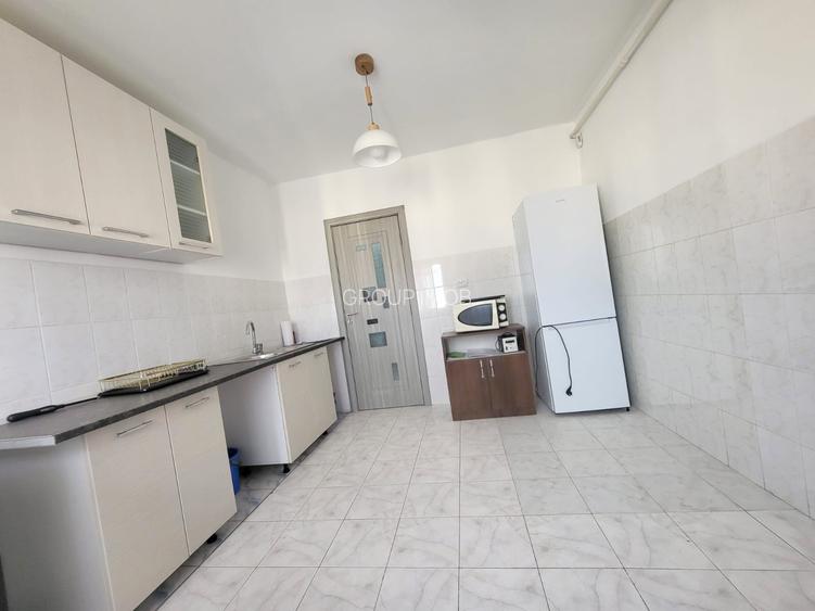 Republicii - Bicaz, Apartament 2 camere Decomandat, 56mp, bloc 1981 - 2