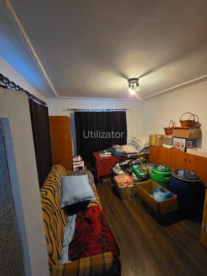 CASĂ CU TEREN  DE VÂNZARE ÎNTRO ZONĂ FRUMOASĂ SI LINISTITĂ - 7