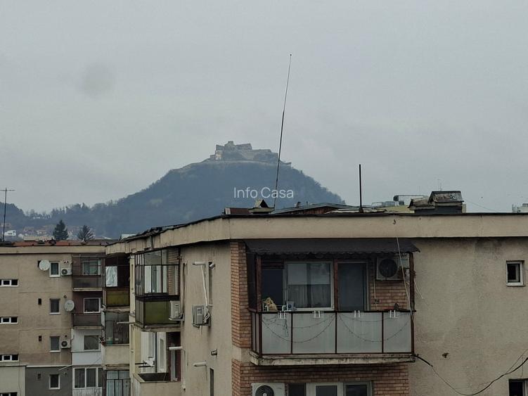 De vânzare 3 camere decomandat - 10