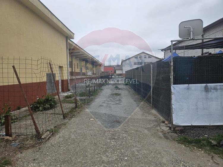 Teren 412mp de inchiriat pentru 22 locuri parcare, str. Bradului - 4