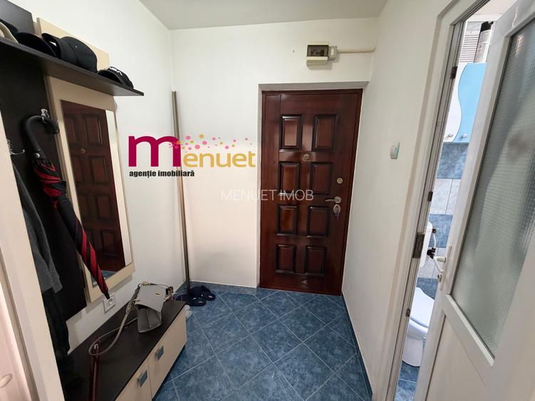 Garsoniera zona Piata Noua,etaj 2 - 9