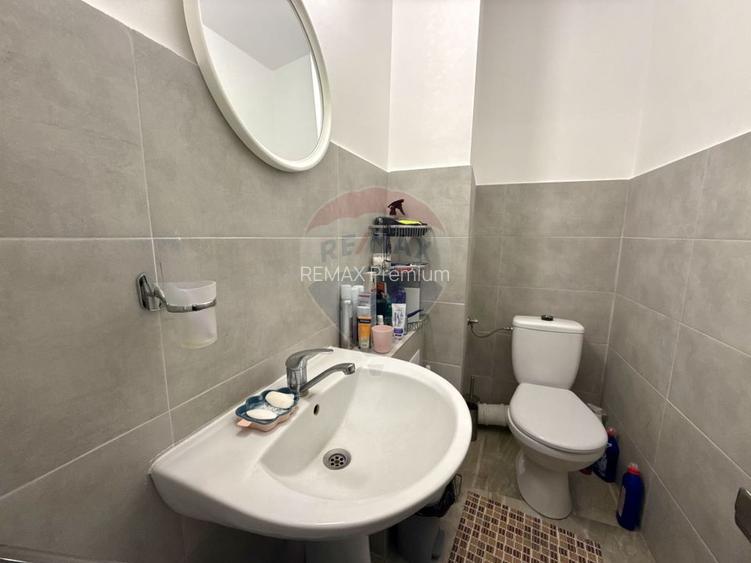 Apartament 3 camere de închiriat decomandat–central, Piața Cipariu - 7