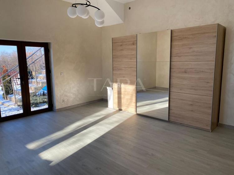 Vilă modernă cu piscină și terase generoase, zona Faget - 8